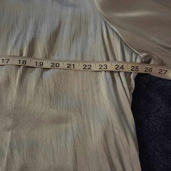 Dialouge Silk Blouse 2X ✨ Silver Gray Satin Button Front Flowy Minimalist Top - Picture 13 of 16
